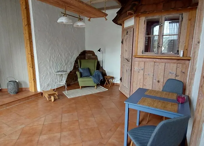 Auszeit Hof Narla דירה